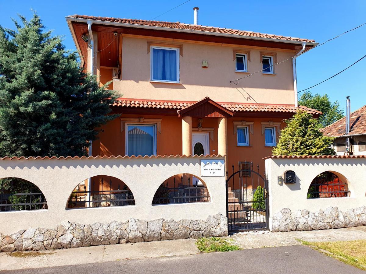 Airport Luxury Apartman 42 Vecsés Exterior foto