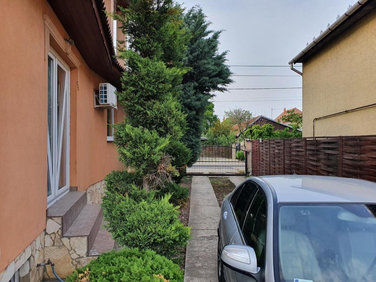 Airport Luxury Apartman 42 Vecsés Exterior foto
